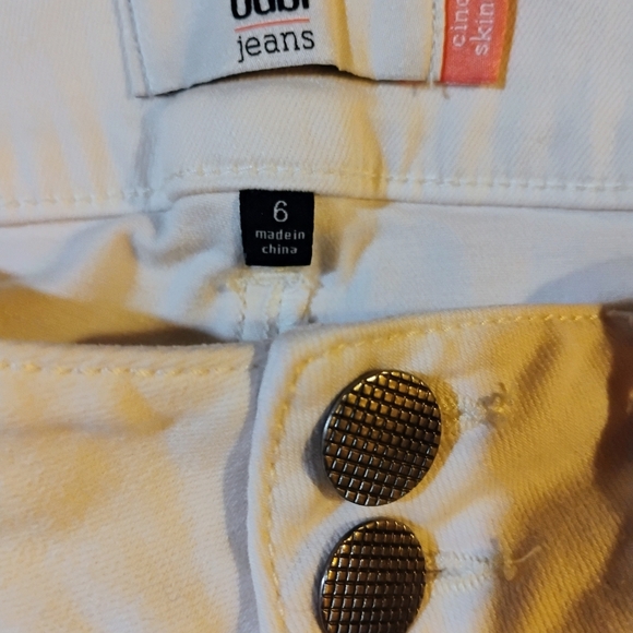 CAbi Size 6 Women's White Skinny Jeans - Picture 5 of 7